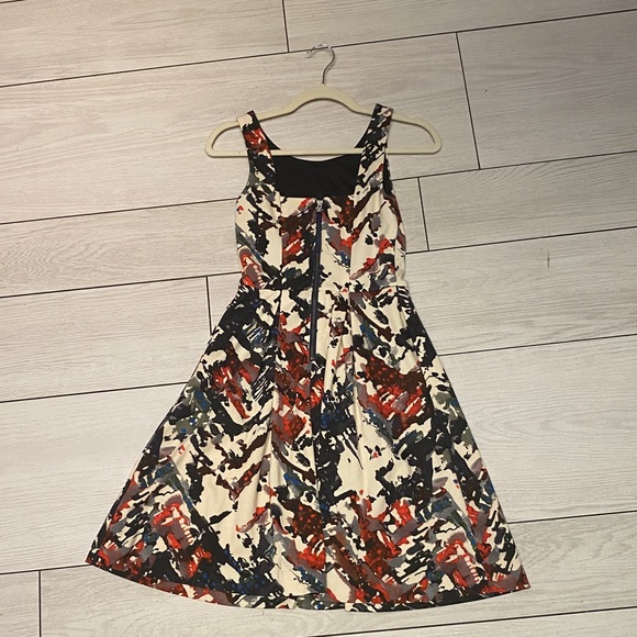 Patterned evening gown - Picture 3 of 3